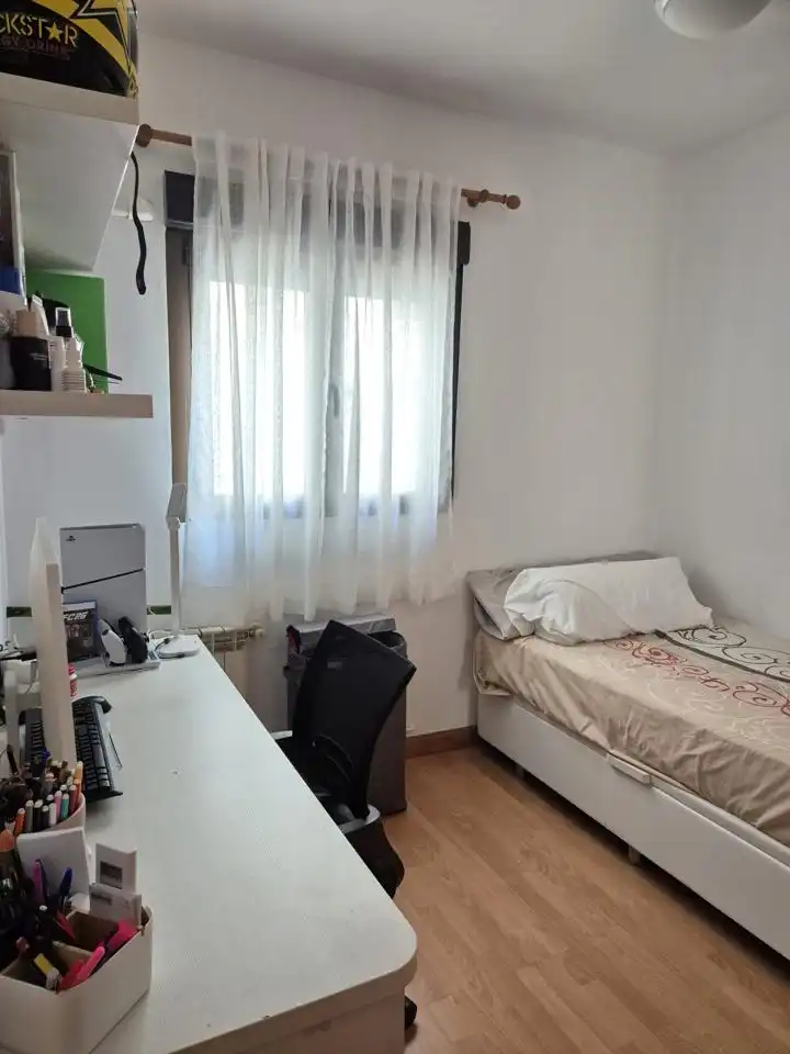 Bedroom of Ground floor for sale in Madrid