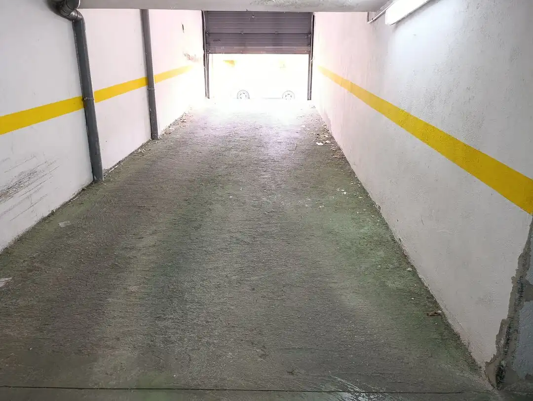 Parkplatz von Garage zum Verkauf in Esquivias