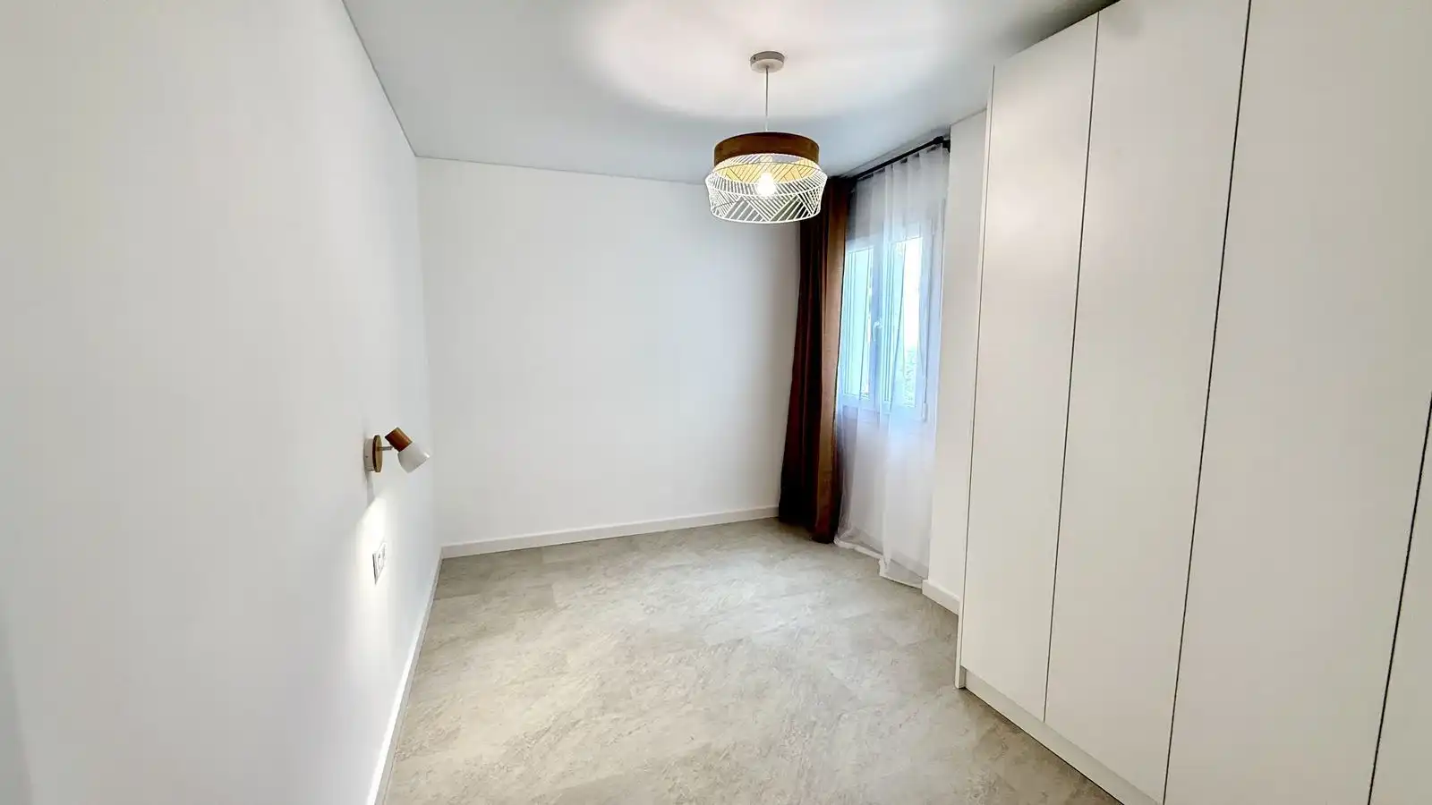 Dormitori de Apartament en venda en Estepona amb Terrassa, Traster i Moblat