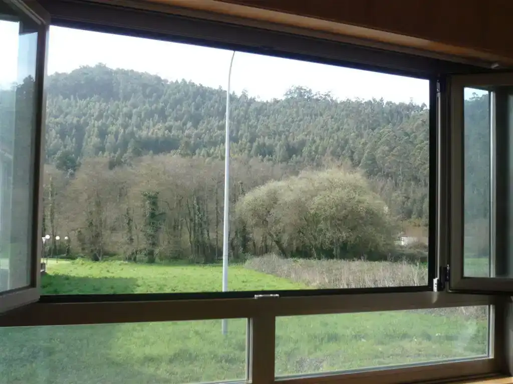 Vista exterior de Pis en venda en Arteixo amb Parquet i Traster