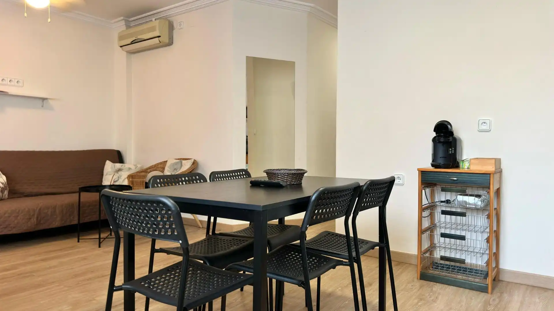 Menjador de Apartament de lloguer en Alicante / Alacant amb Aire condicionat, Calefacció i Parquet