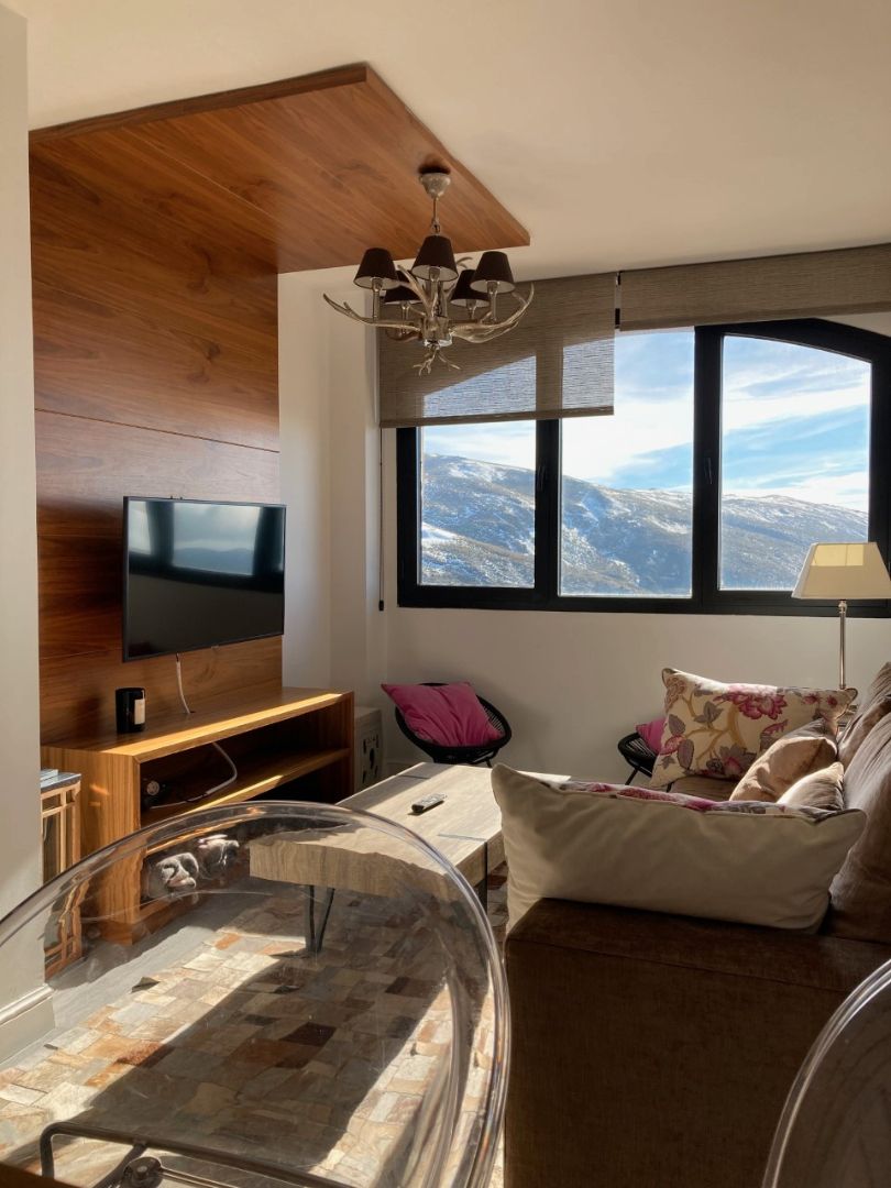Sala d'estar de Pis en venda en Sierra Nevada amb Calefacció, Moblat i Microones