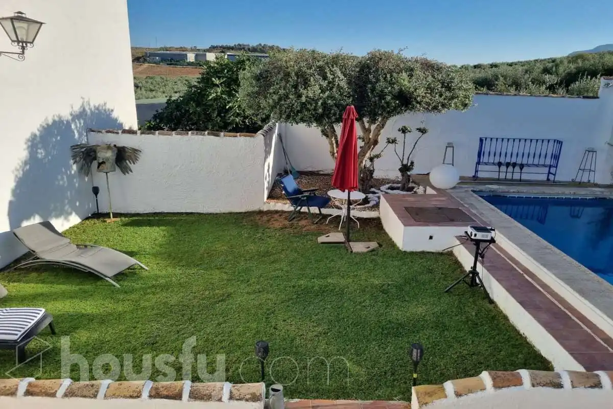Jardín de Casa o chalet en venta en Priego de Córdoba con Aire acondicionado, Calefacción y Jardín privado