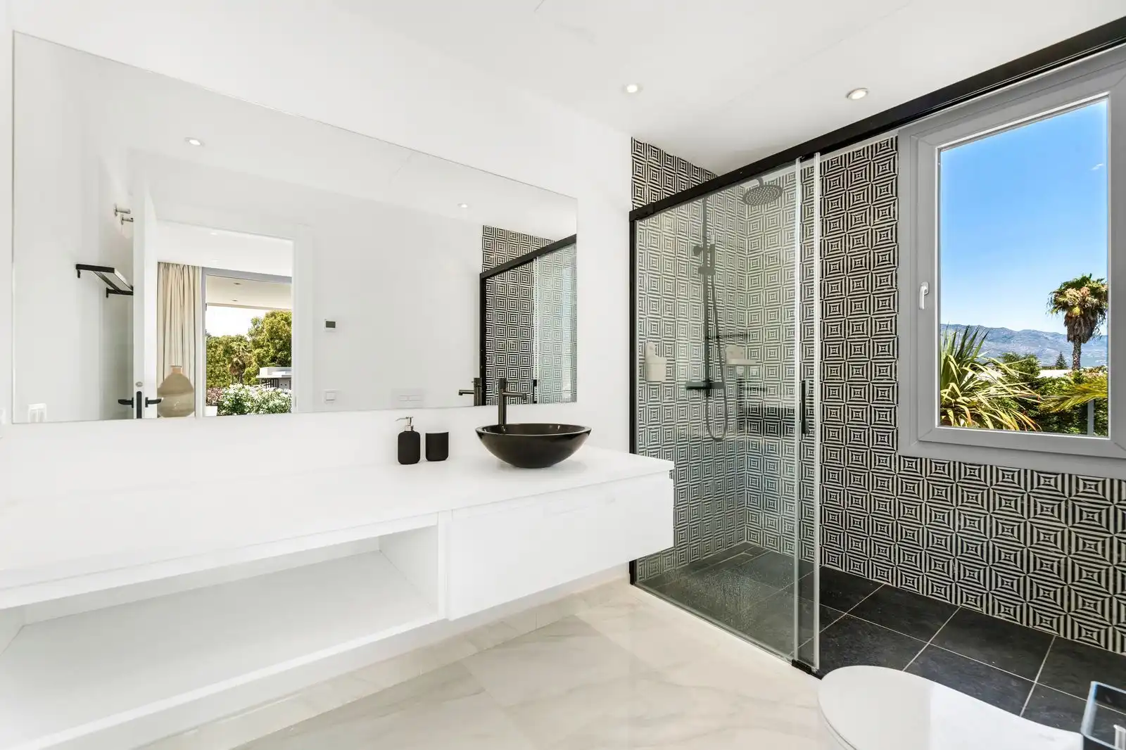 Chalet con piscina en venta en Avenida Marqués del Duero 82, imagen 18