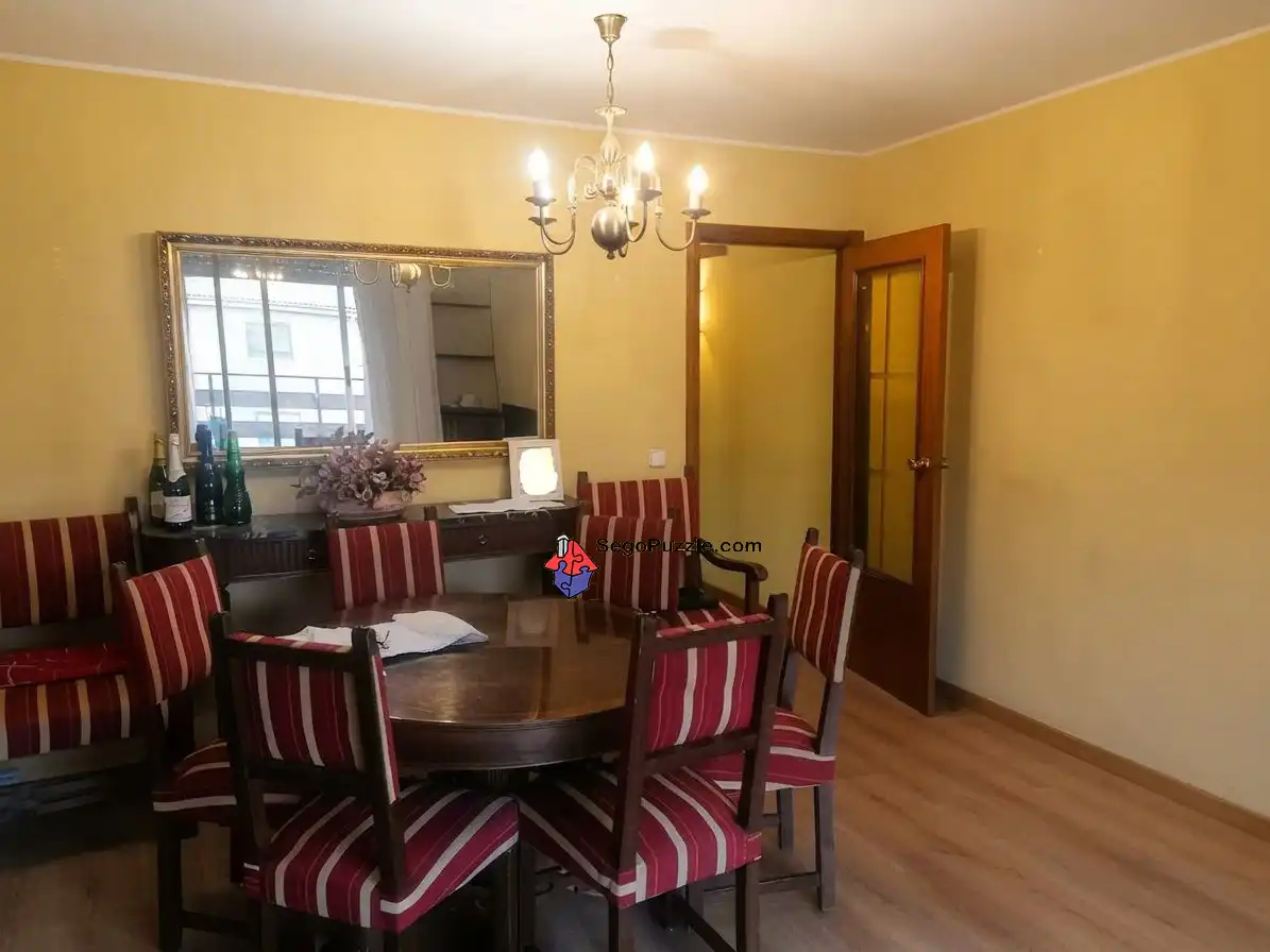 Piso con ascensor en venta en Conde Sepúlveda 27, imagen 2