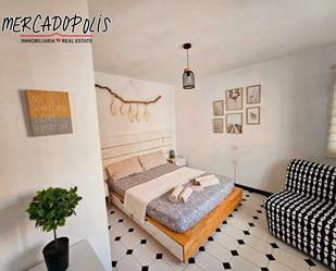 Dormitori de Apartament en venda en La Oliva amb Terrassa i Moblat