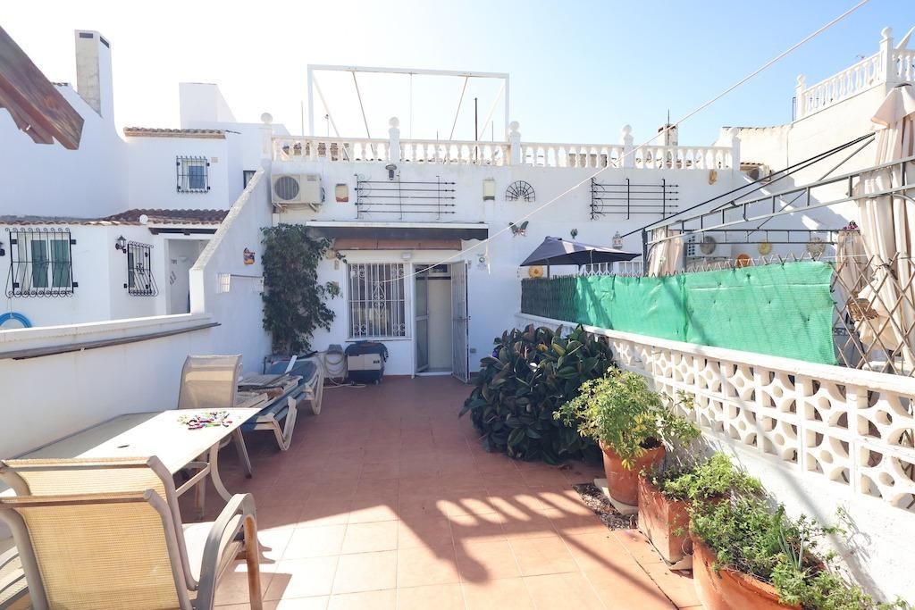 Terrace of House or chalet for sale in San Miguel de Salinas  with Air Conditioner, Terrace and Balcony