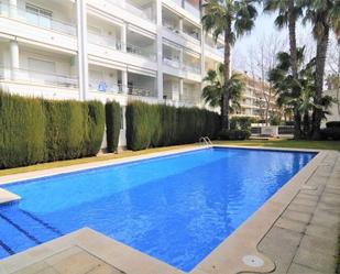 Piscina de Pis de lloguer en Castell-Platja d'Aro amb Aire condicionat, Terrassa i Piscina