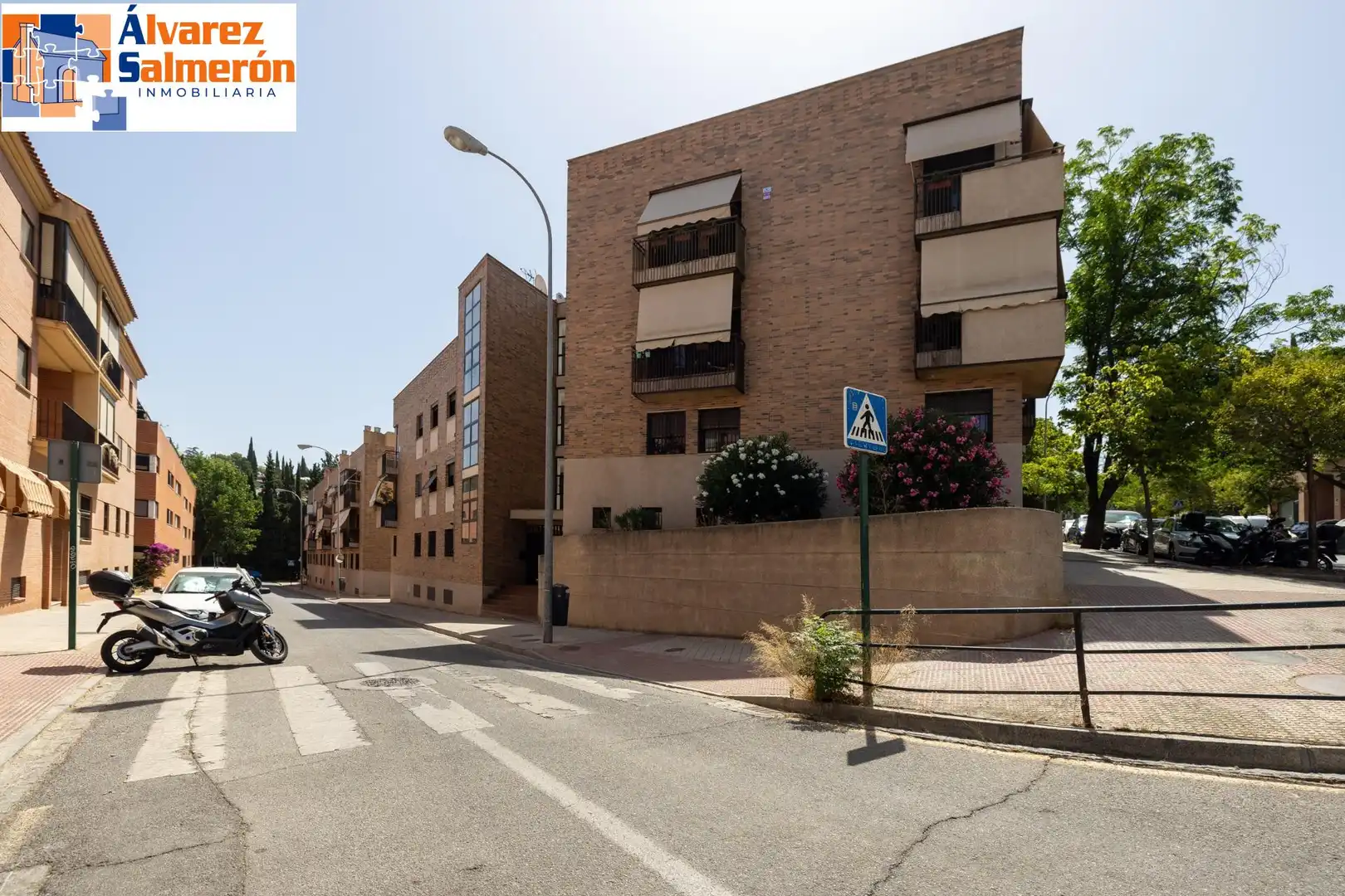 Vista exterior de Piso en venta en Granada