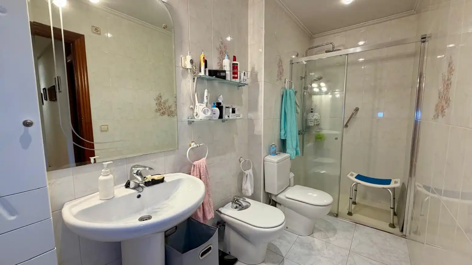 Bathroom of Houses for sale in Mendavia