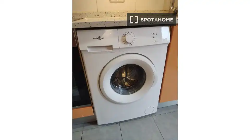 Exterior view of Flat for rent in Madrid  with Air Conditioner, Heating and Furnished