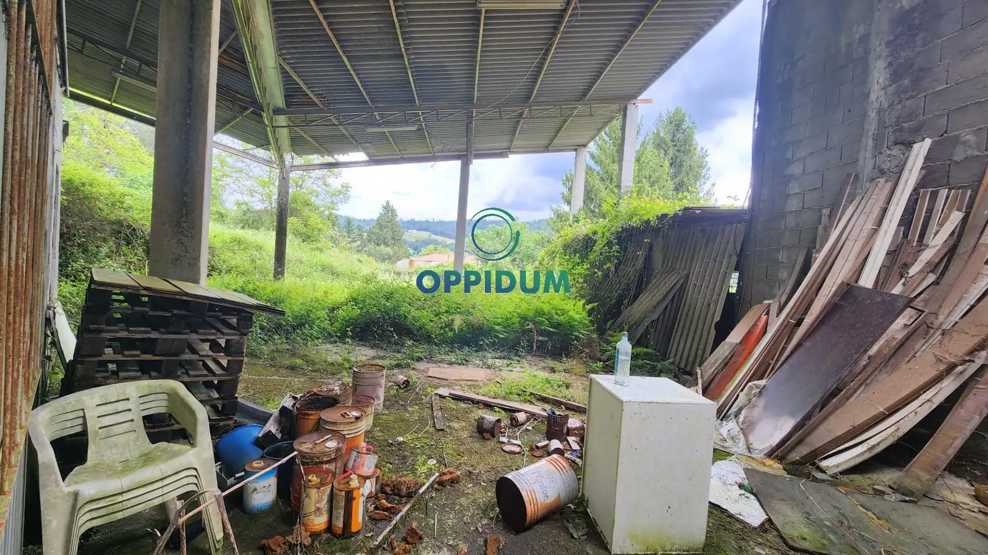 Industrial buildings for sale in Touro