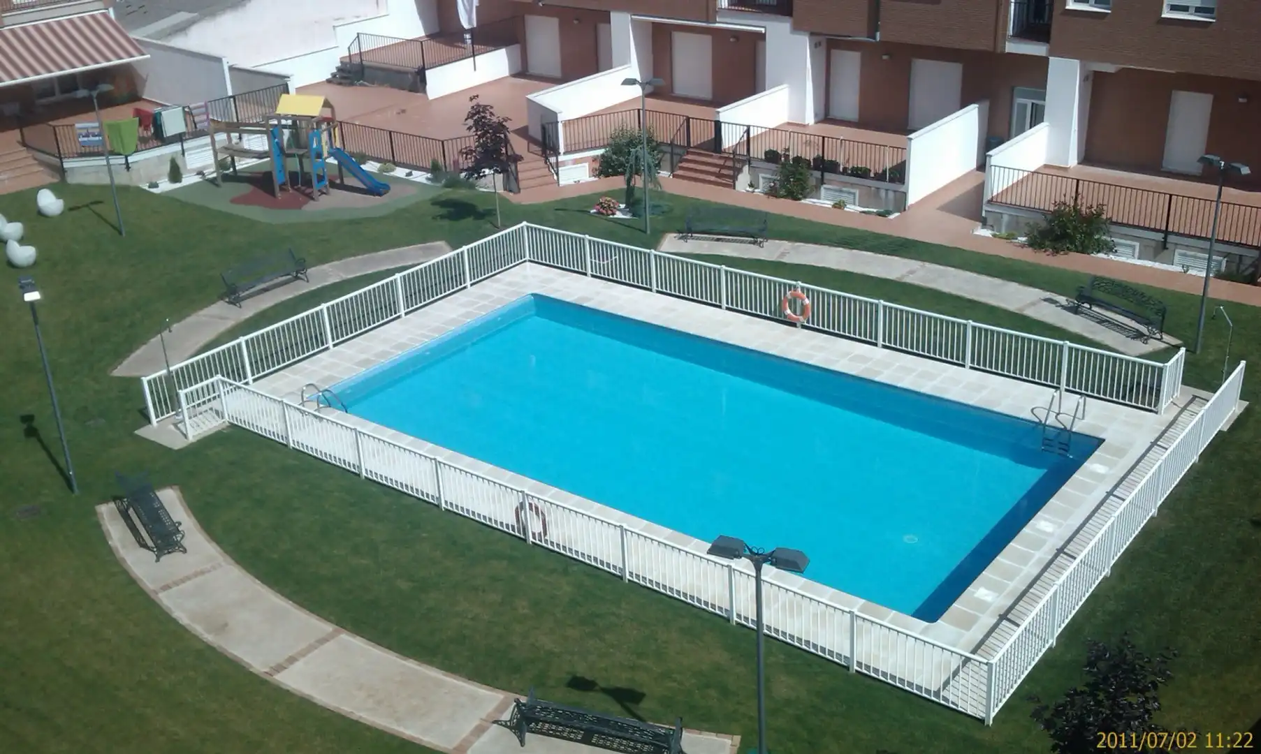 Piscina de Piso en venta en Santo Domingo de la Calzada con Calefacción, Trastero y Amueblado