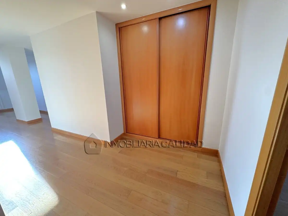 Bedroom of Flat for rent in Burgos  with Heating and Storage room