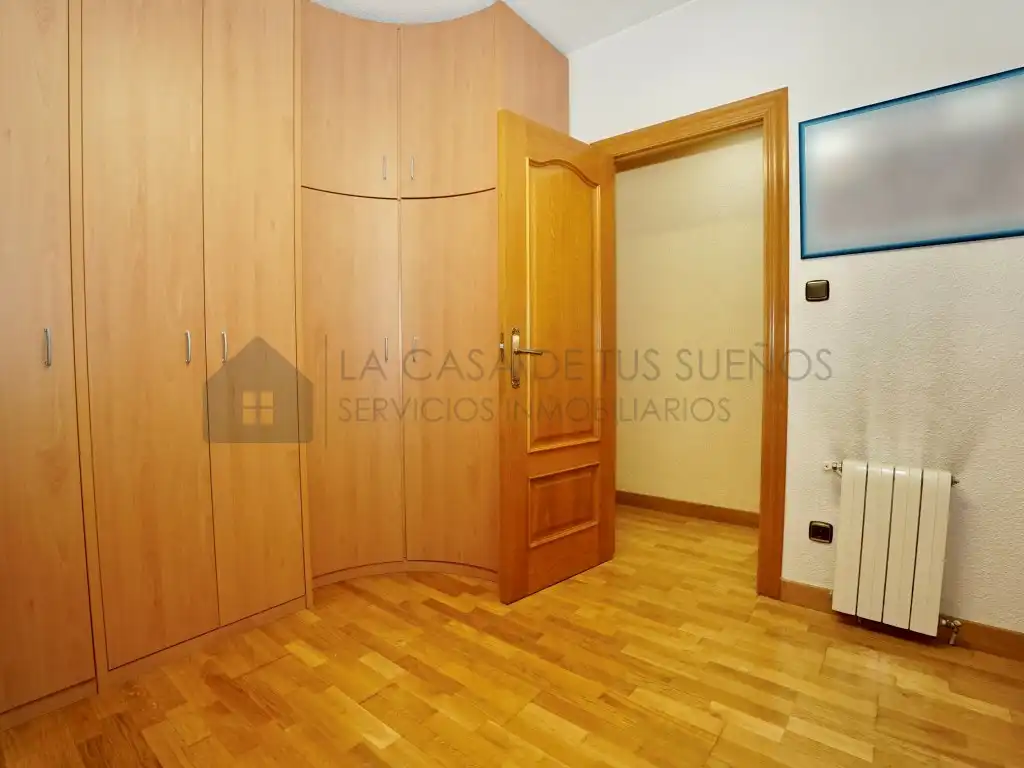 Habitación de Casa o chalet en venta en Novelda
