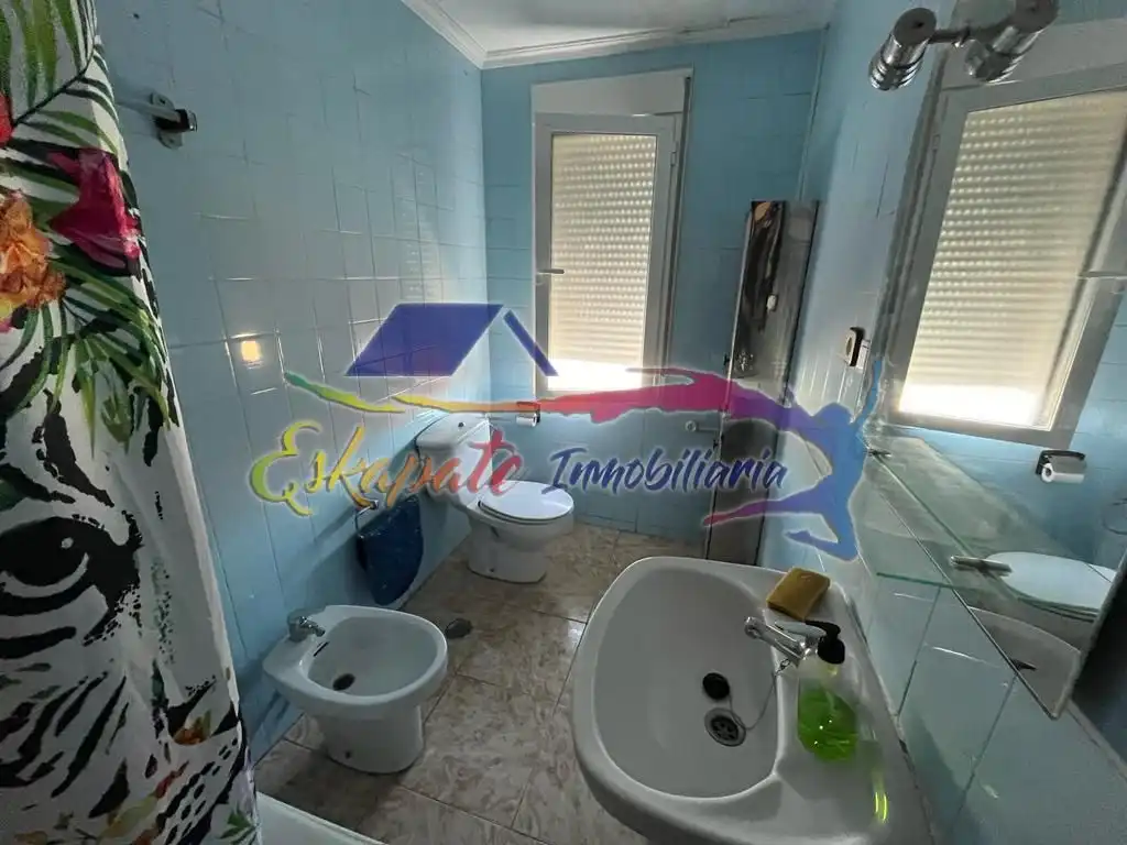 Baño de Piso en venta en Villacañas con Calefacción y Terraza