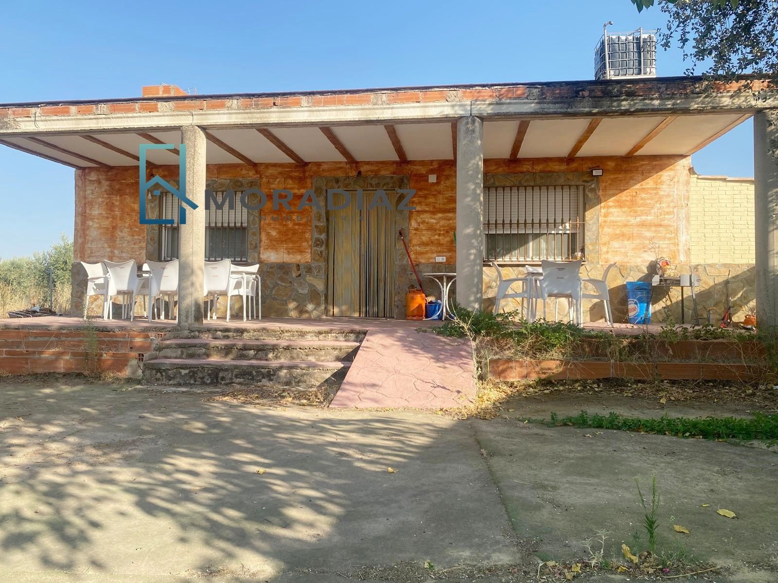 Vista exterior de Casa o xalet en venda en La Haba  amb Terrassa, Traster i Moblat