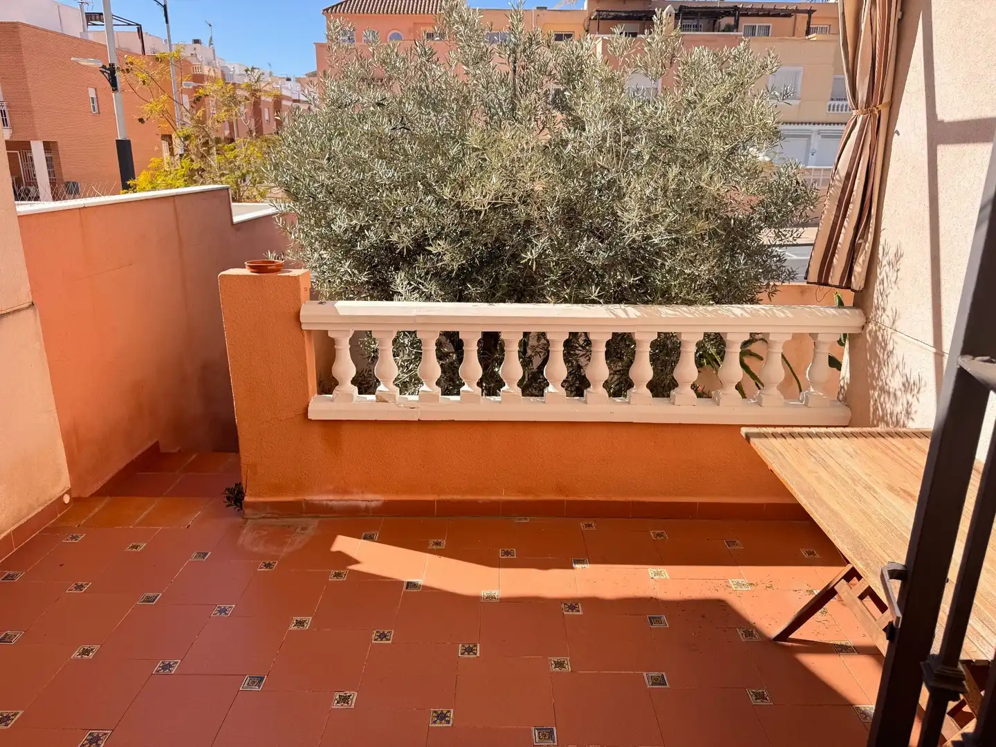 Terrassa de Casa adosada en venda en Roquetas de Mar amb Aire condicionat, Terrassa i Traster
