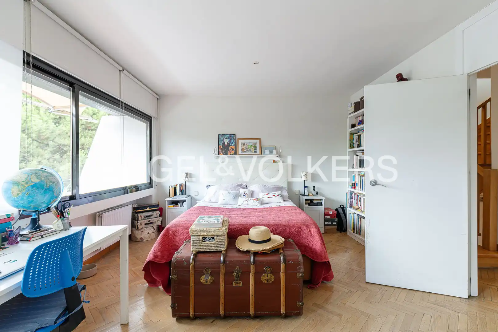 Bedroom of Detached homes for sale in Torrelodones  with Air Conditioner, Heating and Private garden