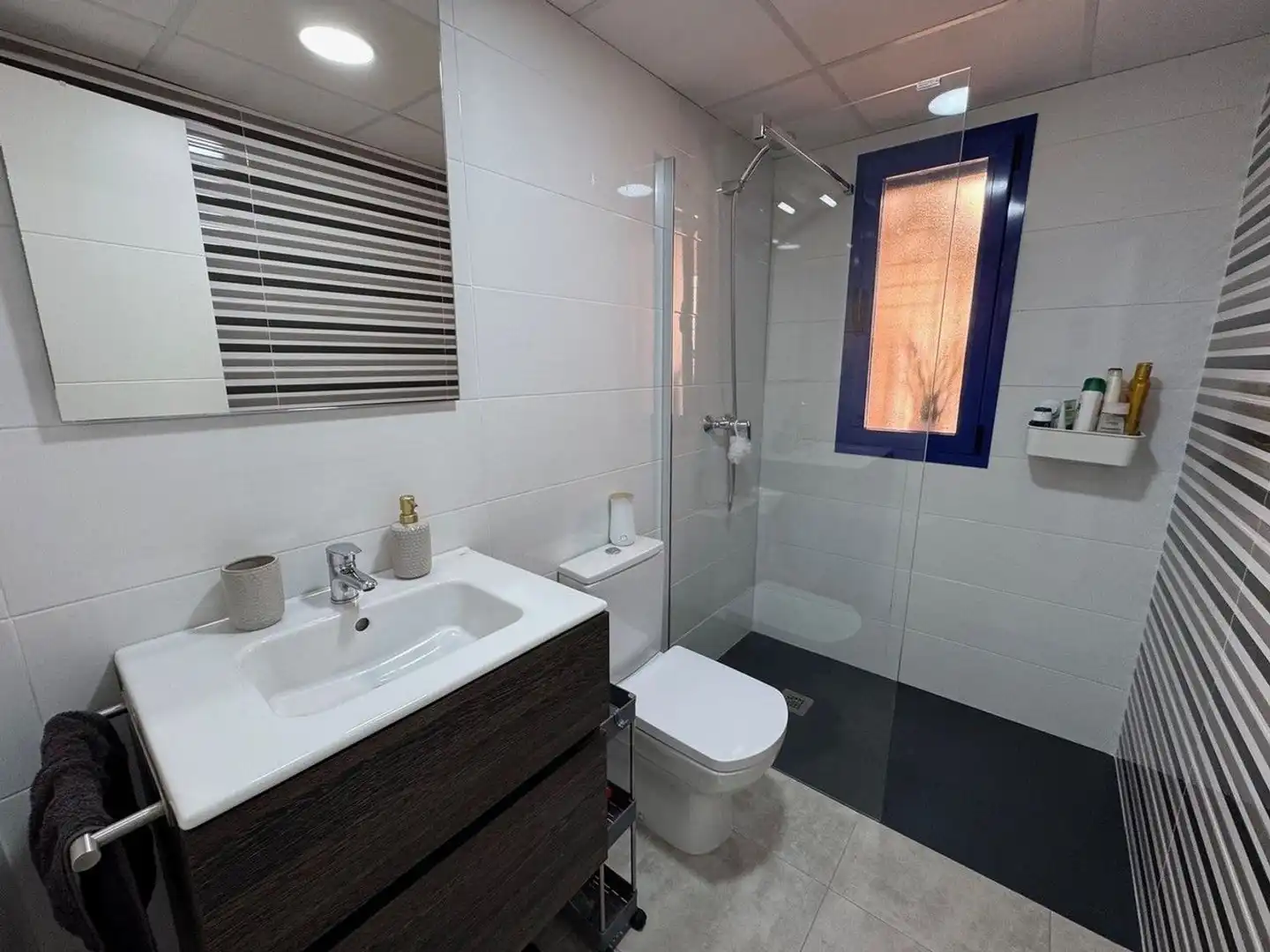 Baño de Piso en venta en Mojácar con Aire acondicionado, Terraza y Piscina