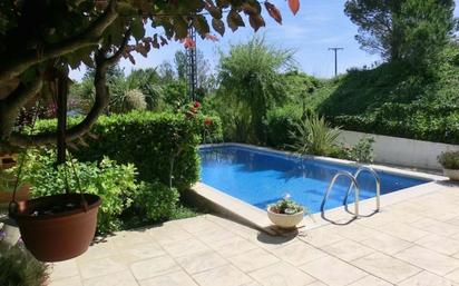 Swimming pool of House or chalet for sale in Figueres  with Air Conditioner, Terrace and Swimming Pool