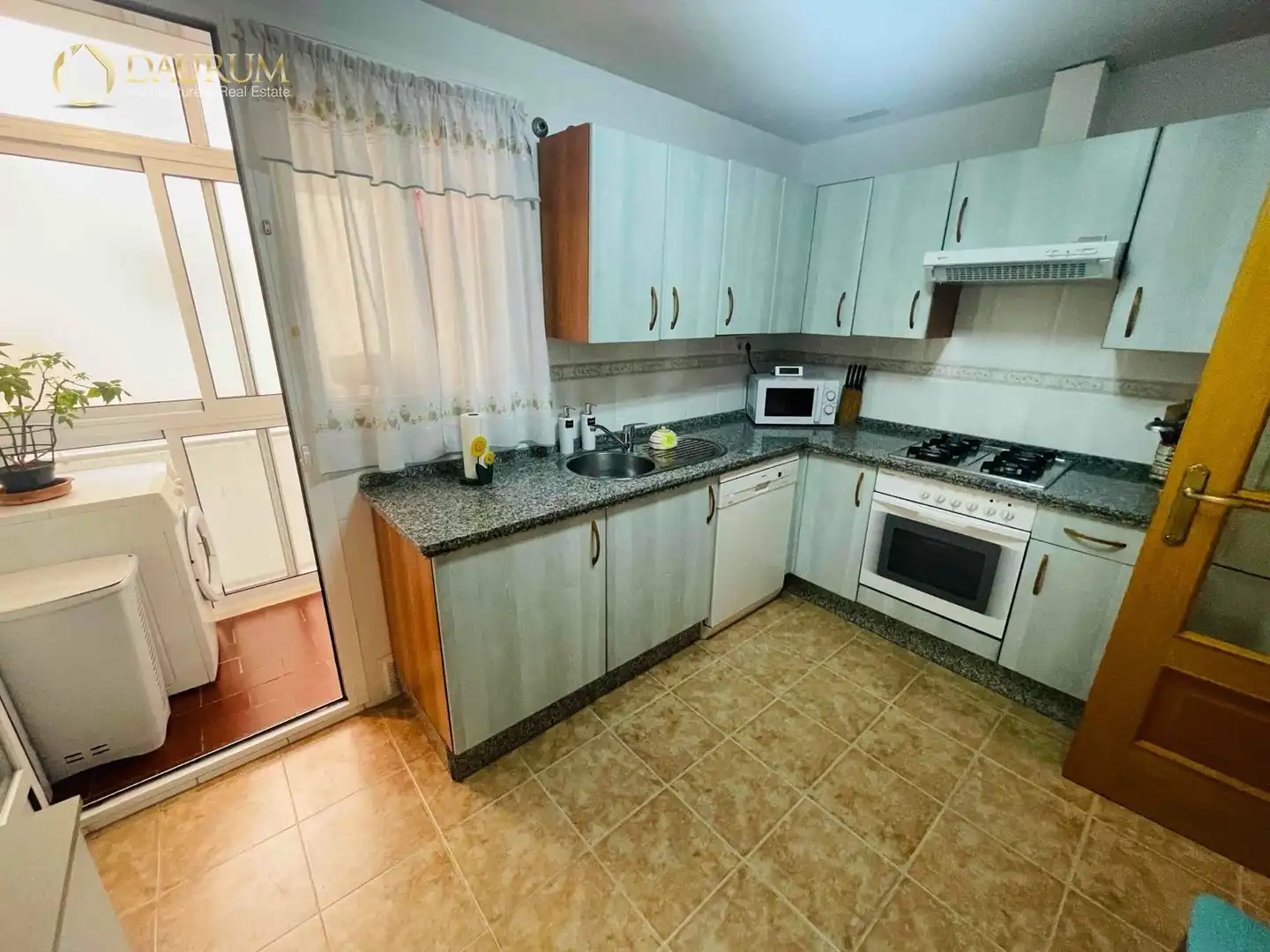 Kitchen of Flat for sale in Málaga  with Heating, Terrace and Storage room