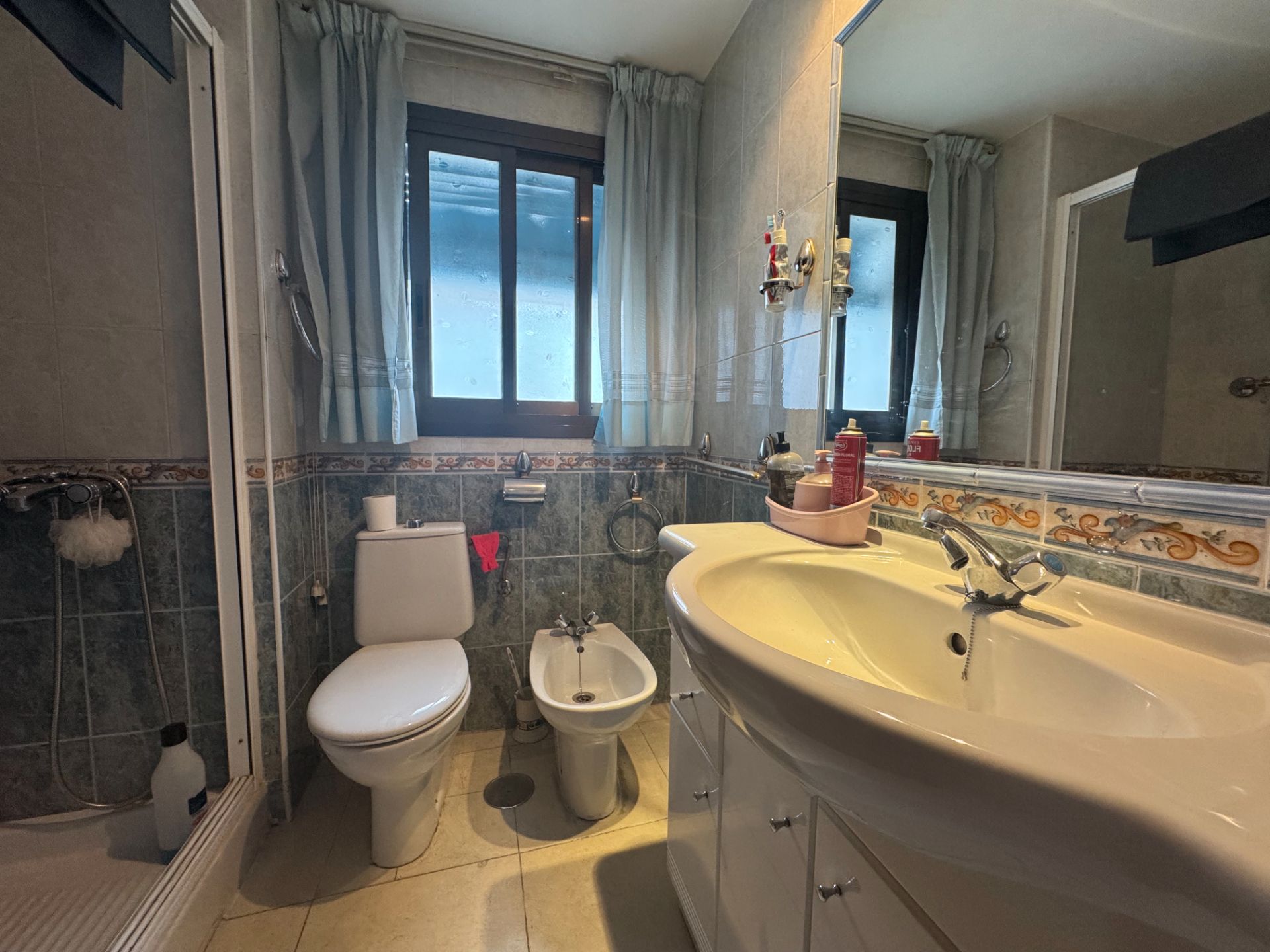 Bany de Pis en venda en  Córdoba Capital amb Aire condicionat, Calefacció i Moblat