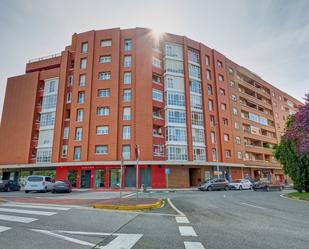 Vista exterior de Pis en venda en  Pamplona / Iruña amb Calefacció, Parquet i Terrassa