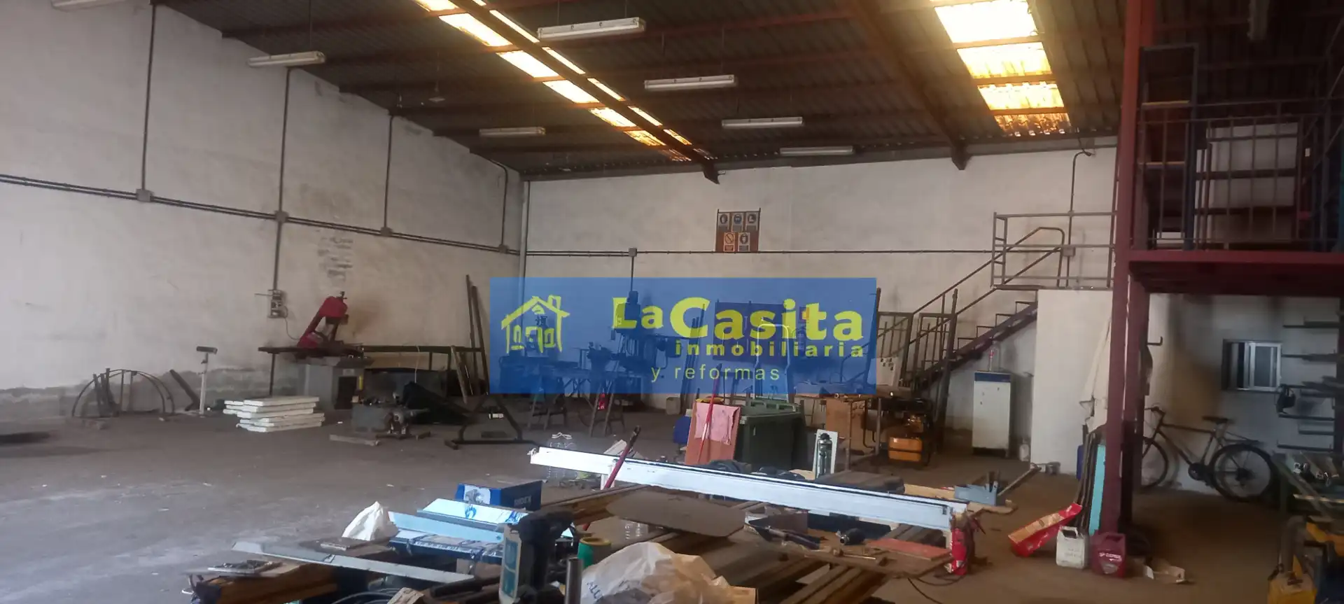 Nau industrial en venda a Calle Olivo, imagen 2