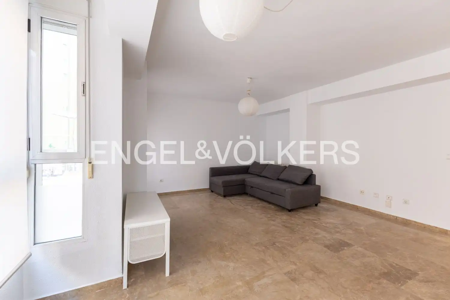 Wohnzimmer von Wohnung zum Verkauf in Valencia mit Klimaanlage, Heizung und Terrasse