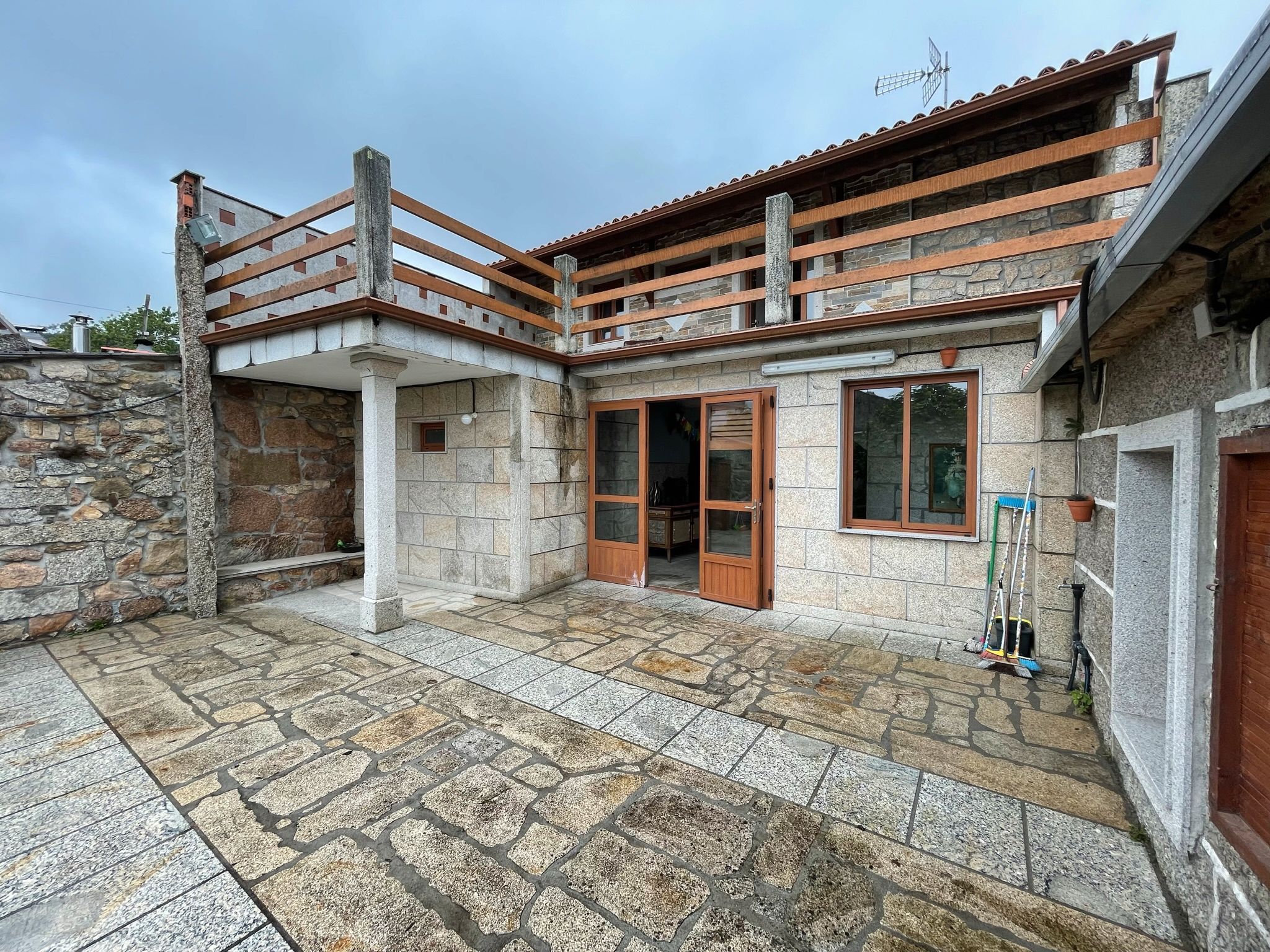 Exterior view of House or chalet for sale in Vilagarcía de Arousa  with Private garden, Terrace and Storage room