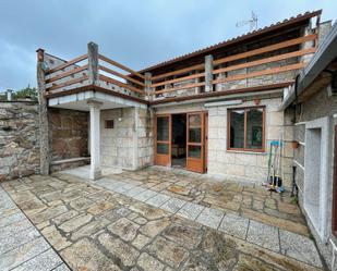 Exterior view of House or chalet for sale in Vilagarcía de Arousa  with Private garden, Terrace and Storage room