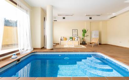 Piscina de Casa o xalet en venda en  Granada Capital amb Aire condicionat, Calefacció i Parquet