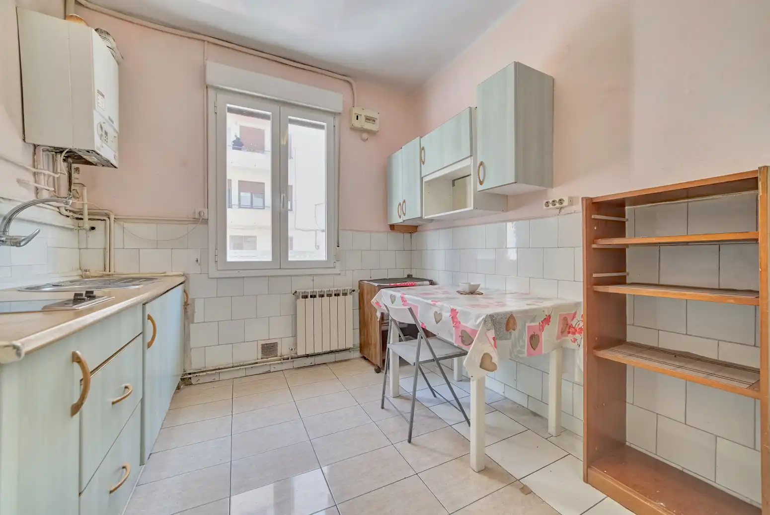 Cocina de Piso en venta en  Pamplona / Iruña con Calefacción