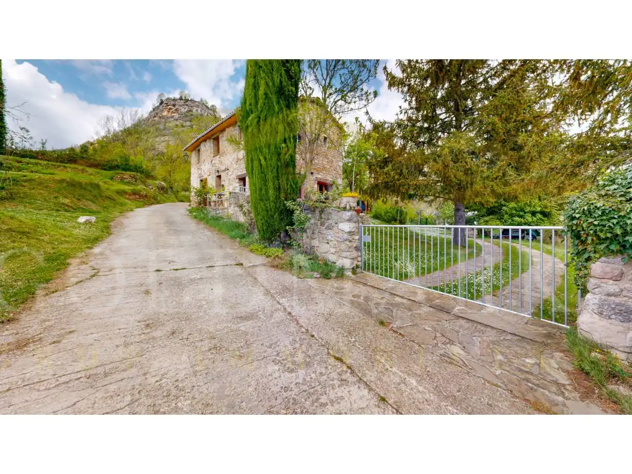 Vista exterior de Finca rústica en venta en Sant Jaume de Frontanyà con Calefacción y Jardín privado