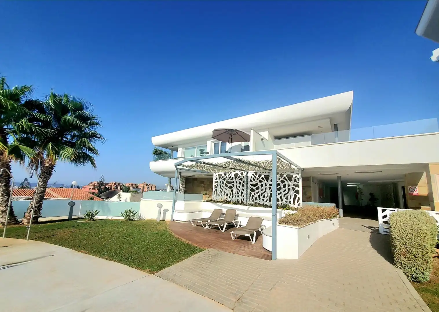 Exterior view of Ground floor for sale in Fuengirola  with Air Conditioner, Heating and Terrace