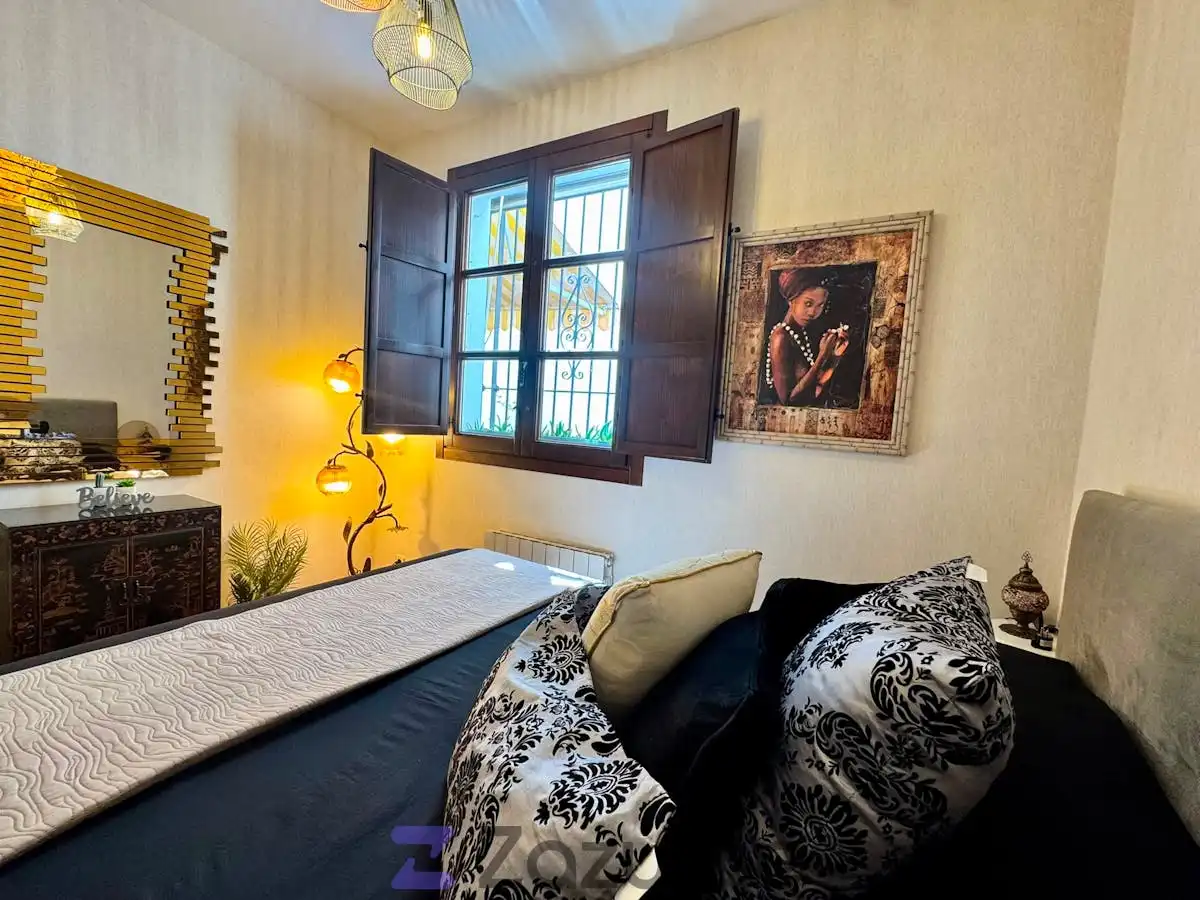 Dormitori de Apartament de lloguer en Granada amb Aire condicionat, Calefacció i Parquet