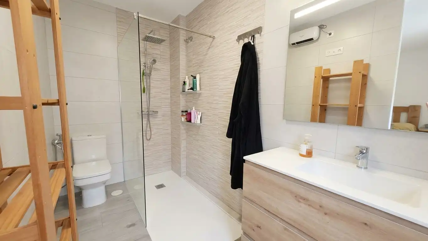 Casa adosada en venta en Rincón de la Victoria, Málaga