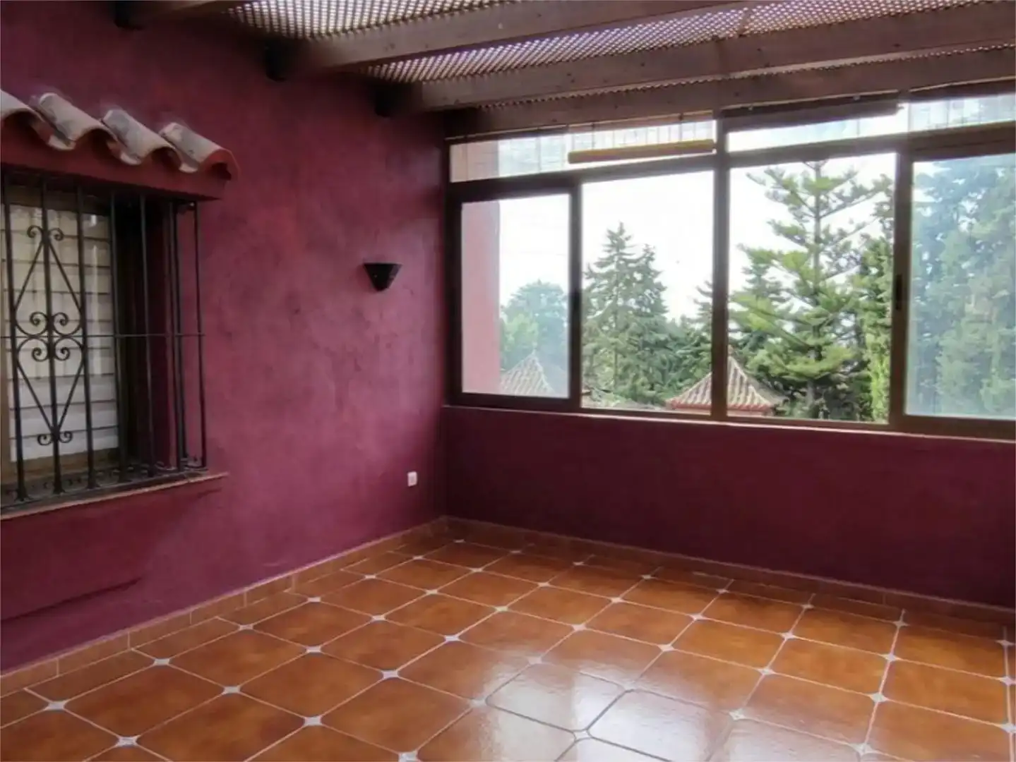 Sala d'estar de Casa o xalet en venda en Marbella amb Piscina
