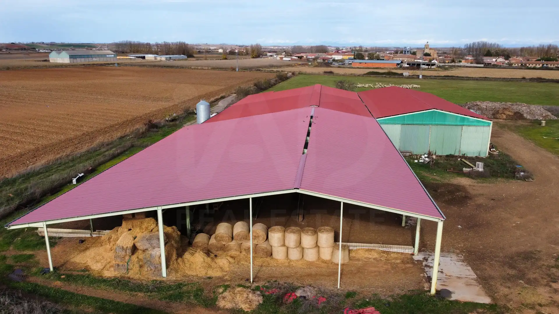 Vista exterior de Terreno en venta en San Millán de los Caballeros
