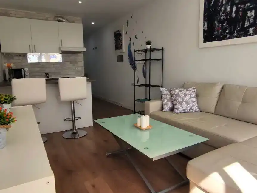 Sala d'estar de Pis de lloguer en Torremolinos amb Aire condicionat