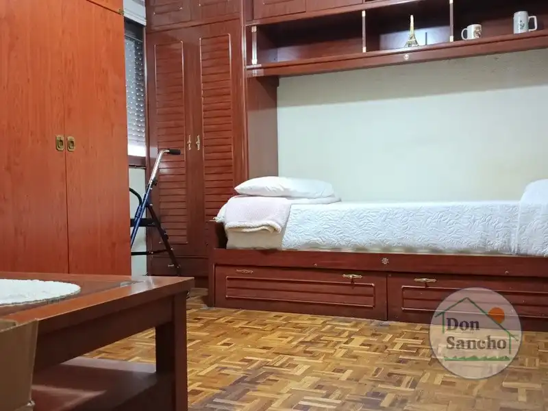 Habitación de Piso en venta en Valladolid con Calefacción