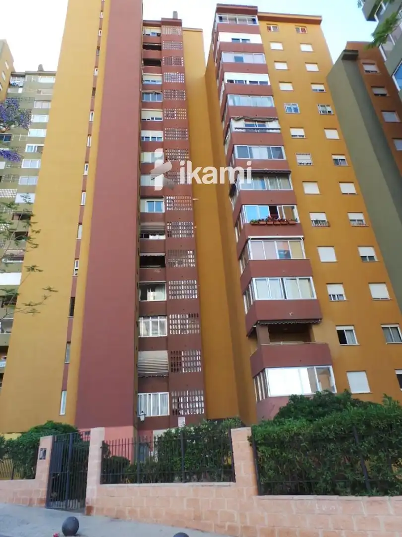 Piso con piscina en venta en Denia
