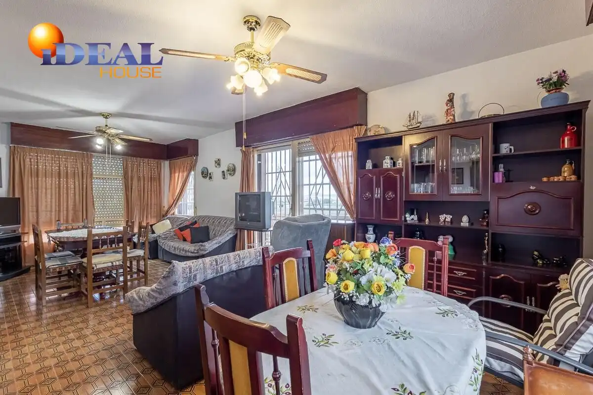 Casa con terrazza in vendita a Avenida HUETOR VEGA, imagen 8