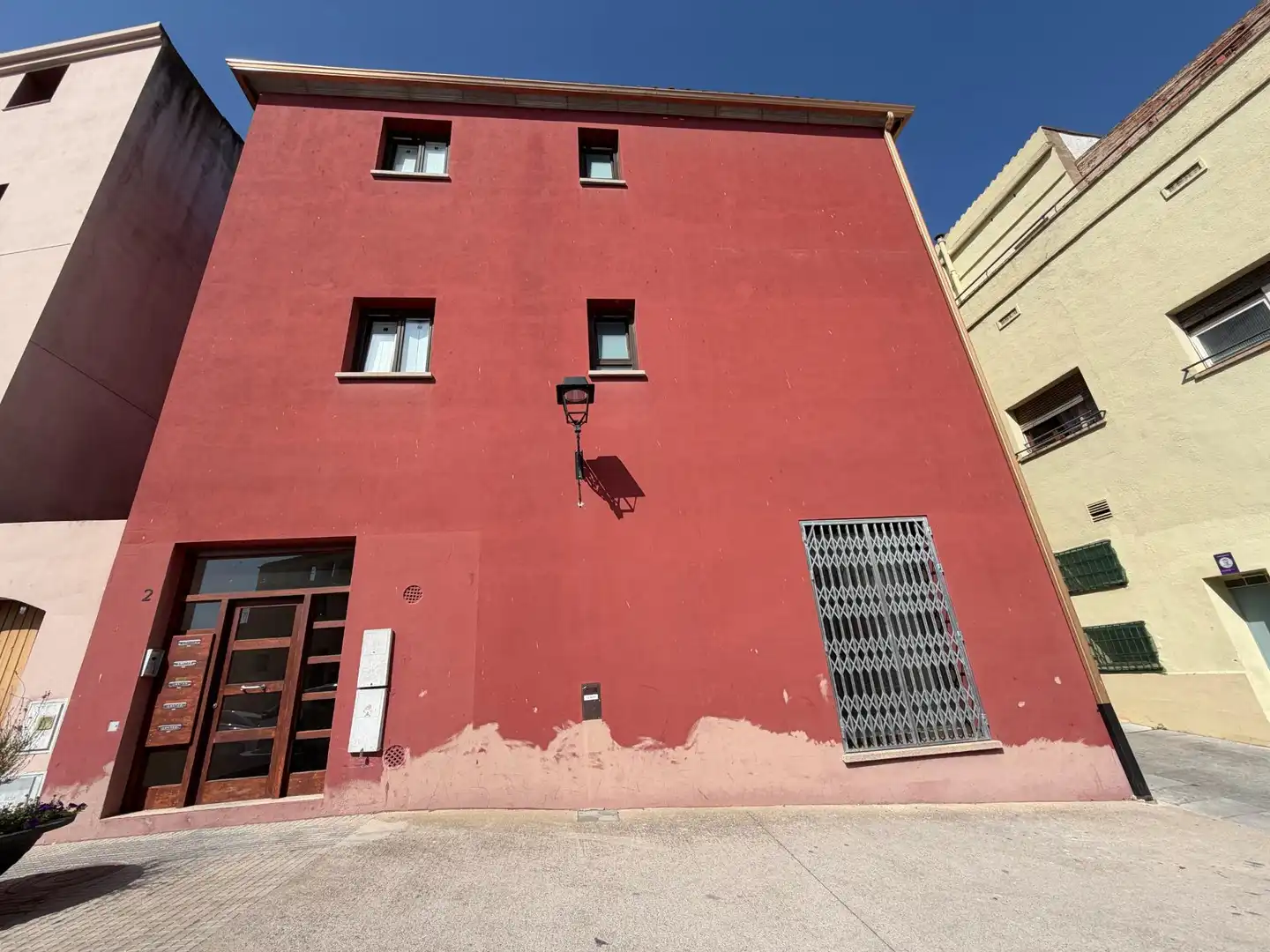 Vista exterior de Piso en venta en Castelló d'Empúries con Parquet y Trastero