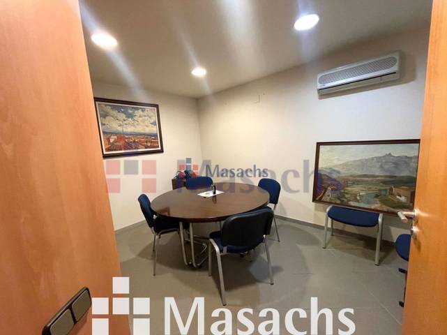 Oficina en Alquiler en Barri del Centre