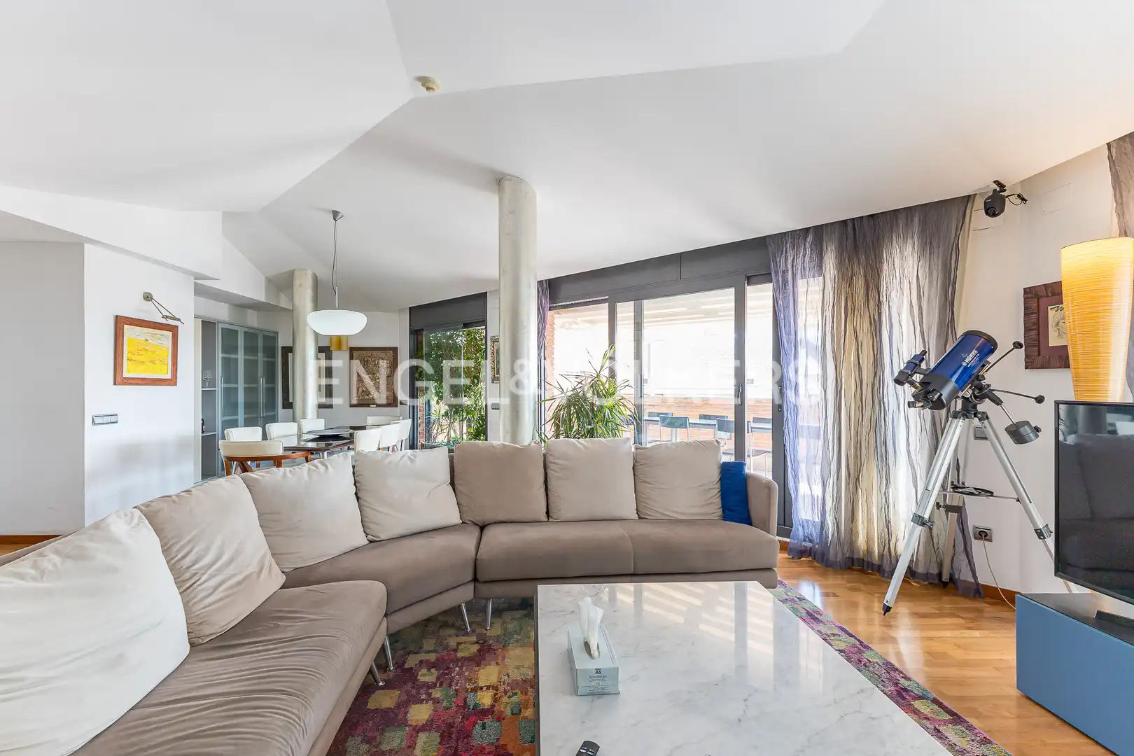 Sala de estar de Dúplex en venta en Manresa con Aire acondicionado, Calefacción y Terraza