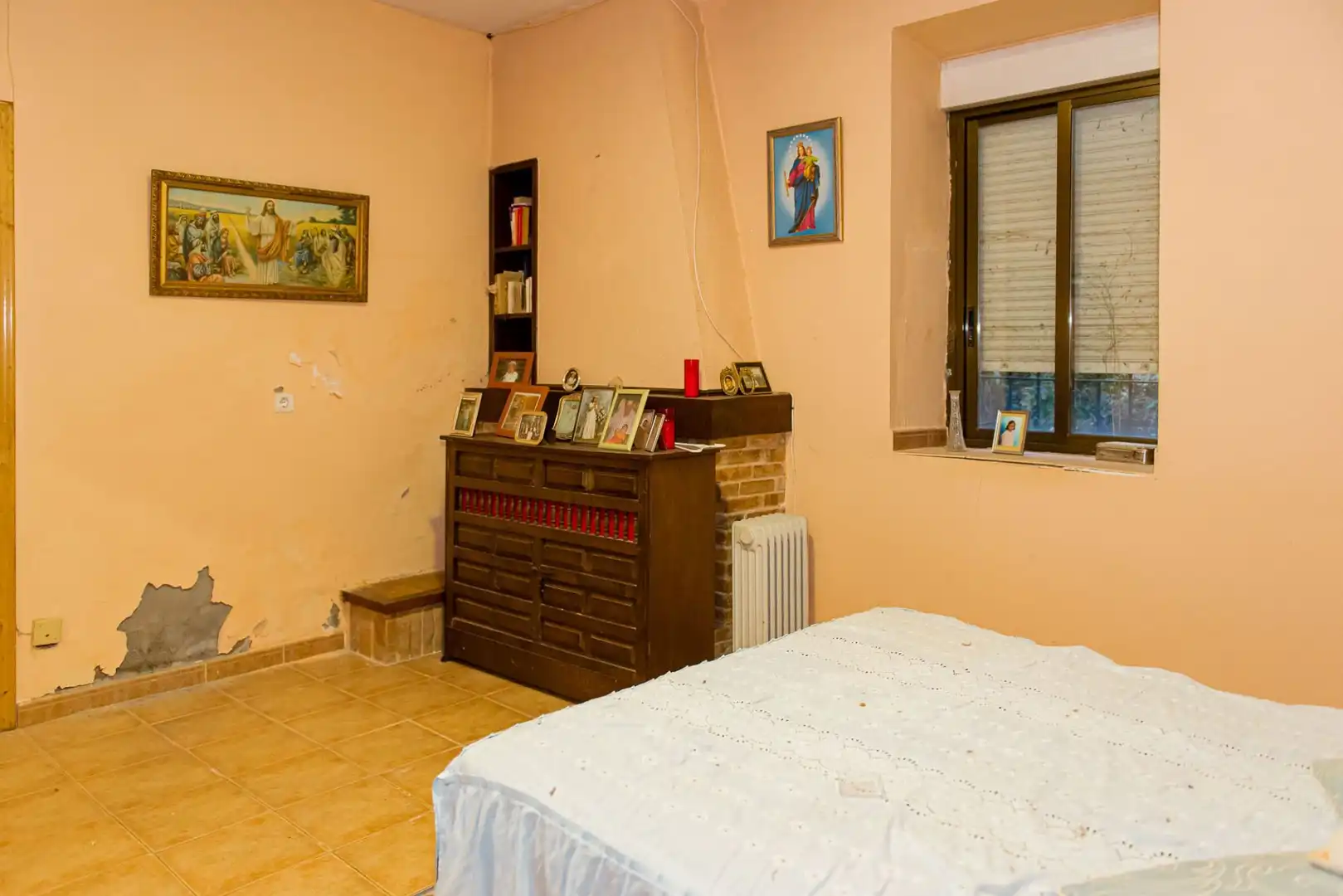 Dormitori de Casa o xalet en venda en Carucedo amb Jardí privat, Terrassa i Moblat