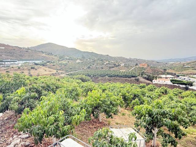 Casa-chalet en Venta en Viñuela