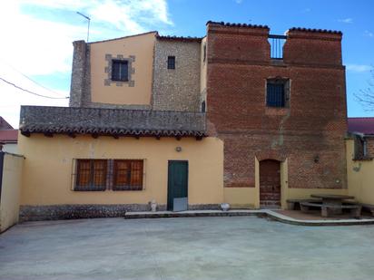 Vista exterior de Casa o xalet en venda en Ventosa de la Cuesta amb Calefacció, Jardí privat i Terrassa